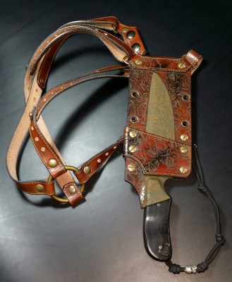 R.E.D. Fixed V2 – Holster d'épaule pour RED Bastinelli Knives-06.jpg