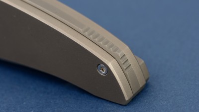 V3_detail_4.jpg