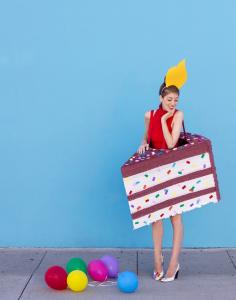 party-do-it-yourself-birthday-cake-costume-1.jpg